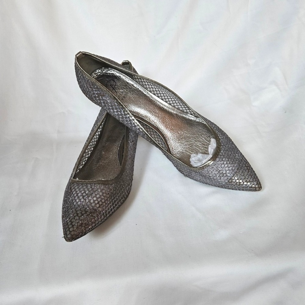 Adrianna Papell Women's Lois Gunmetal Gray Honeycomb Kitten Heel Party Pumps 10M